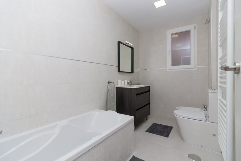 Bathroom 4, Luxury apartament center Granada, Granada