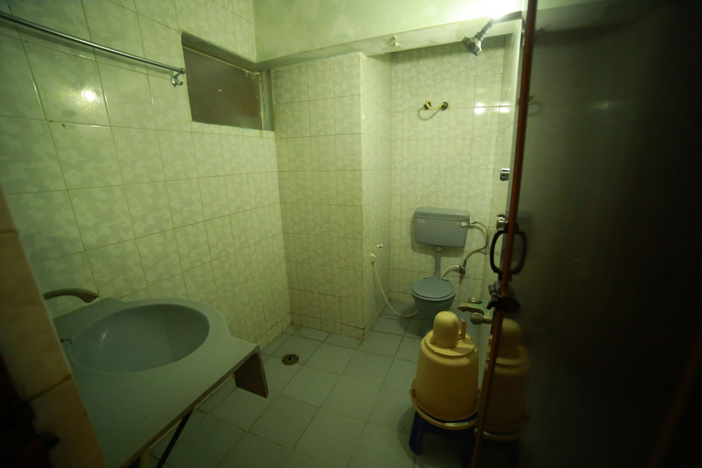 Bathroom 3, Hotel Luciya International, Mysore