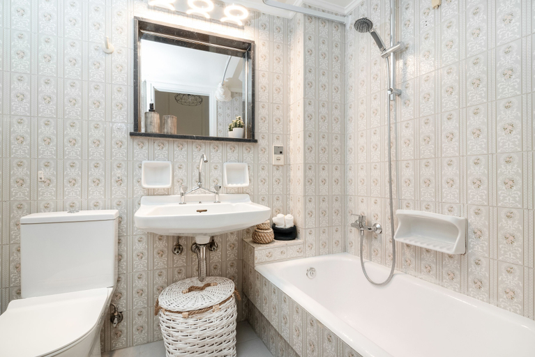 Bathroom, Apartment Athena next to the Acropolis, Attica