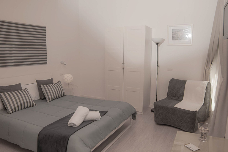 Bedroom 3, Bookbreakfast, Messina