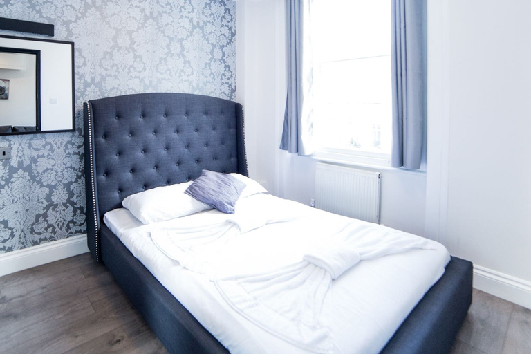 Bedroom 3, Imperial Court Suites, London