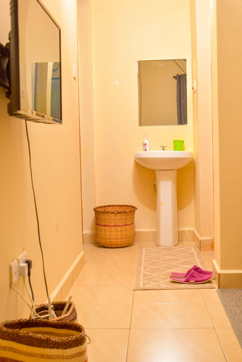 Bathroom 3, Juliett Wonder Apartment, Embakasi South