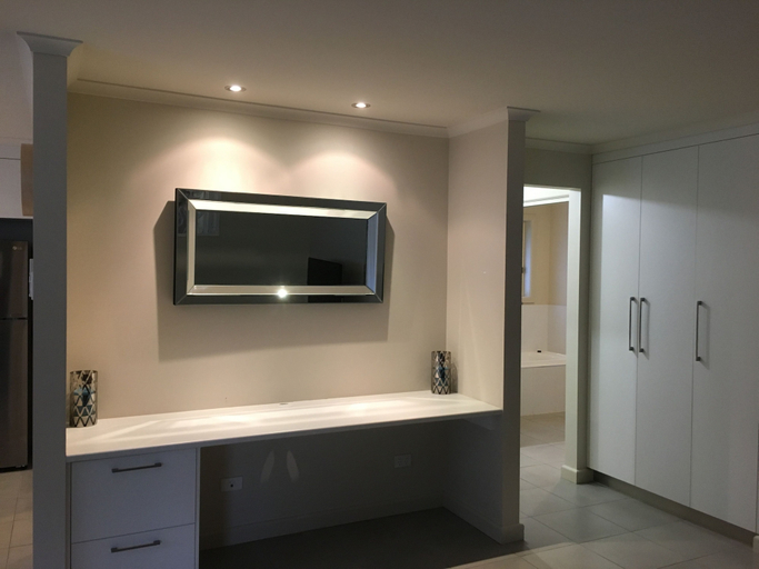 Bathroom 3, Fringe Apartments, Mount Gambier