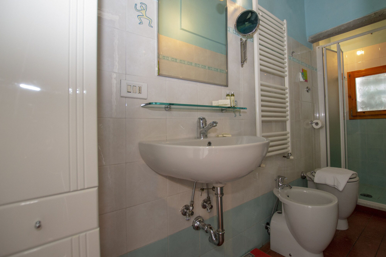 Bathroom 5, Porcellana Art, Florence
