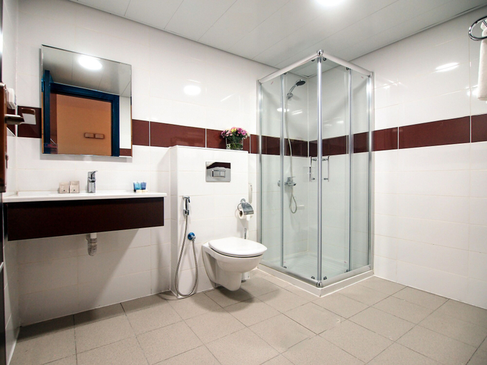 Bathroom 5, New Capitol Hotel - Jerusalem, Jerusalem