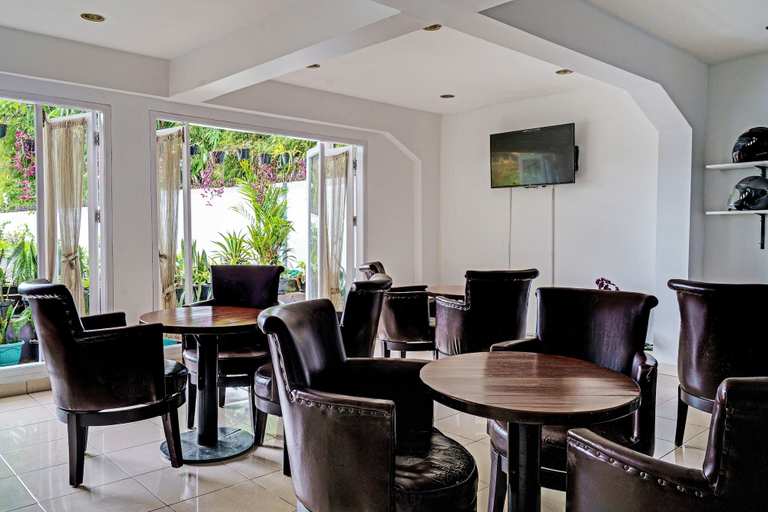 Food & Drinks 5, Collection O 92277 Setra Priangan Guest House, Bandung