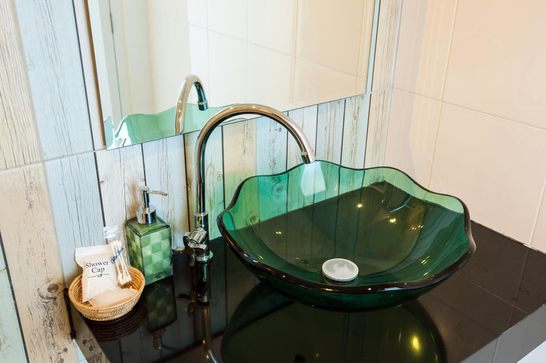 Bathroom 5, Jinda Resort, Phuket Island
