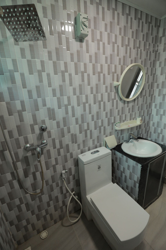 Bathroom 4, Hotel Popular ( Kyaik Hto), Thaton