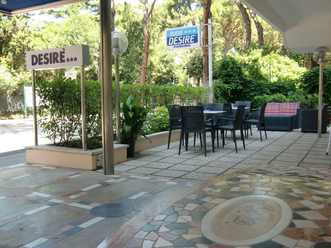 Food & Drinks 5, Hotel Desire', Rimini