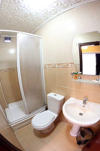 Bathroom 5, Paradise Hotel, Beyoğlu