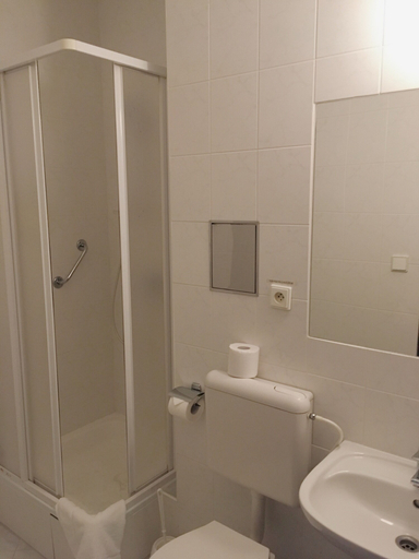 Bathroom 3, Hotel Medlov Dependance, Žďár nad Sázavou