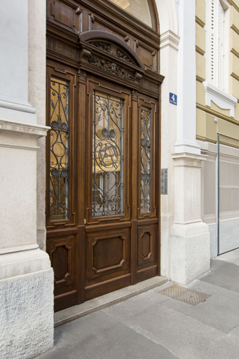Property entrance 3, Scala Belvedere, Trieste