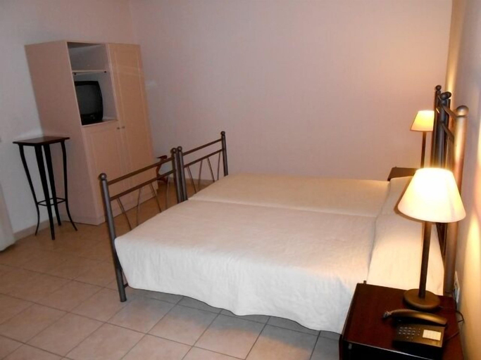 Bedroom 4, Lambrinos Suites, Crete