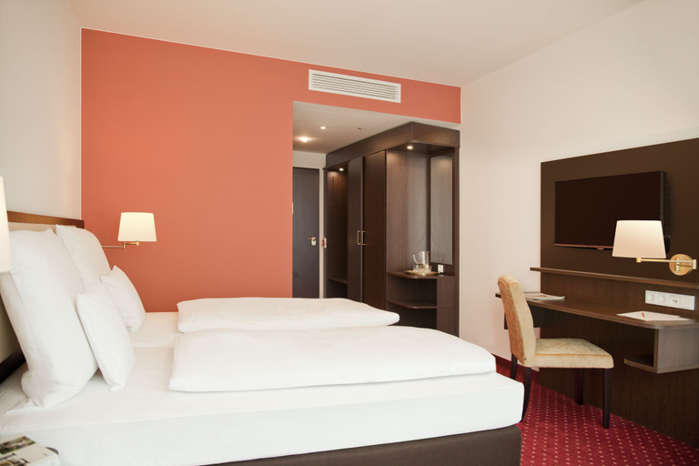 Bedroom 4, Gold Palais Hotel, Berlin