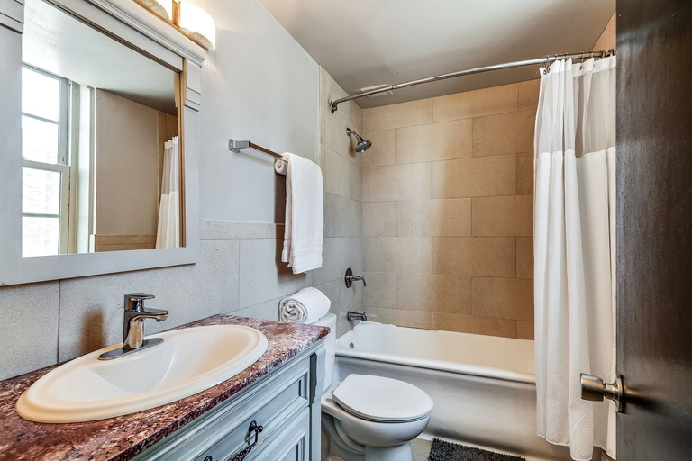 Bathroom, Renaissance Properties - 2135 Walnut, Philadelphia