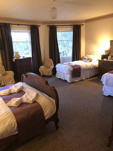 Bedroom 5, The Oakeley Arms Hotel, Gwynedd