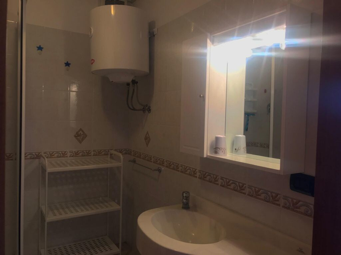 Bathroom 2, VerdeBlu, Livorno