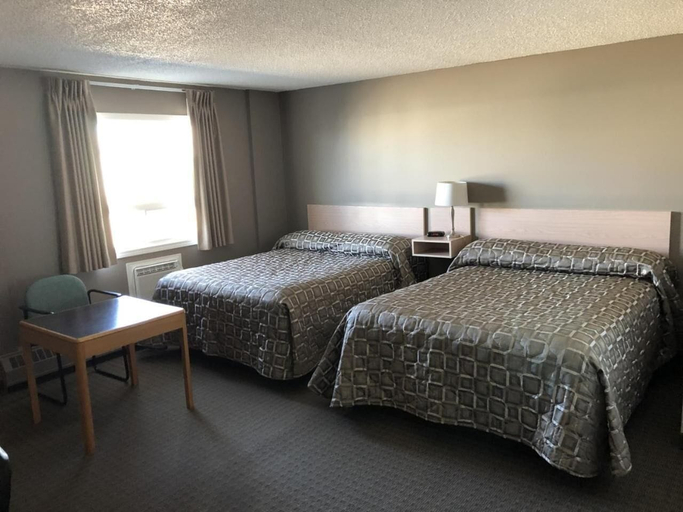 Bedroom 2, Arbour Ridge Inn & Suites, Division No. 13