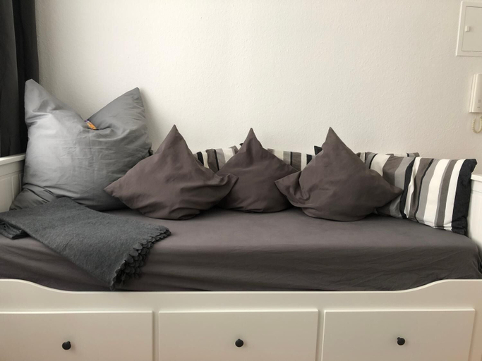 Bedroom 4, LuxHansa, Köln