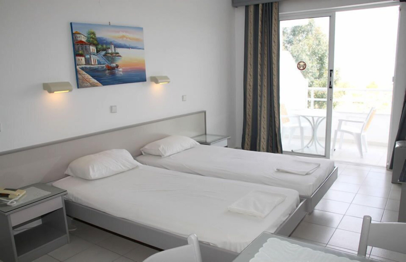 Bedroom 3, Lagonas Beach Hotel, South Aegean