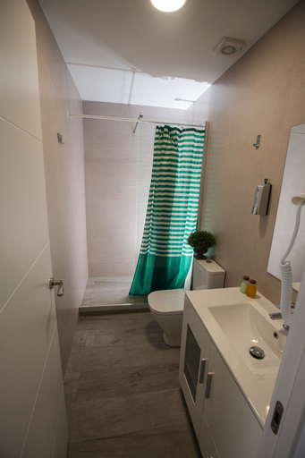 Bathroom 3, Escala SUITES, Madrid