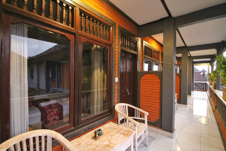 Others 5, Happy Inn, Gianyar