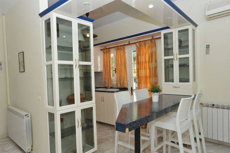 Others 5, Blue Apartments Ipsos, Ionian Islands