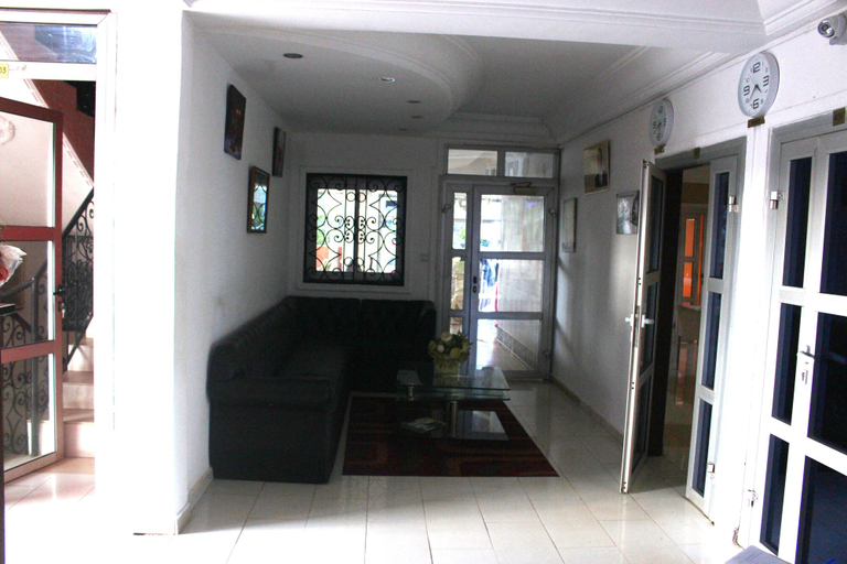 Others 3, Complexe Hotelier St Elie, Mfoundi