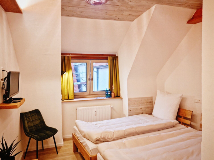 Bedroom 2, Wirtshaus Zum Löwen, Böblingen