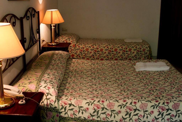 Bedroom 4, Marchese d'Altavilla, Vibo Valentia