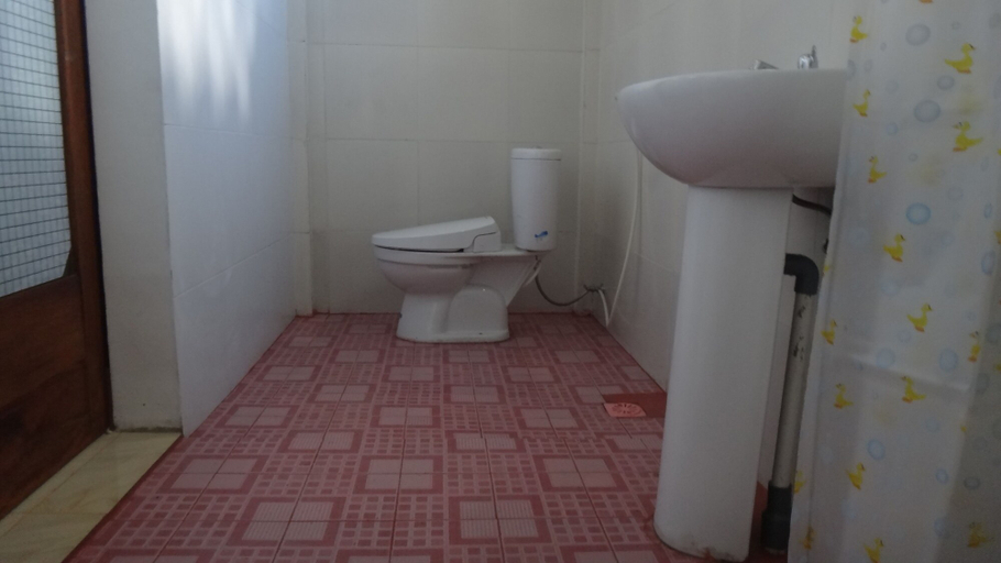 Bathroom 3, Krisna Home Stay, Lombok