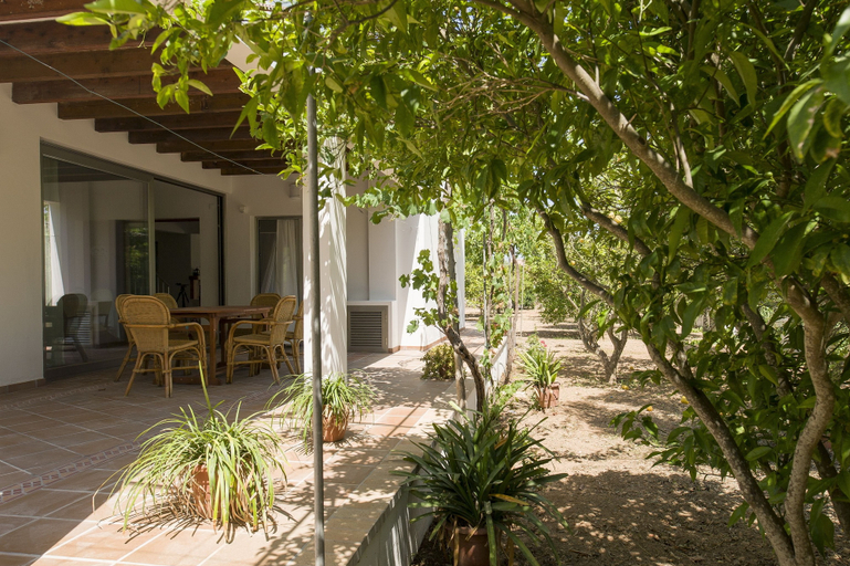 Others 3, Villa Can Gabriel, Baleares