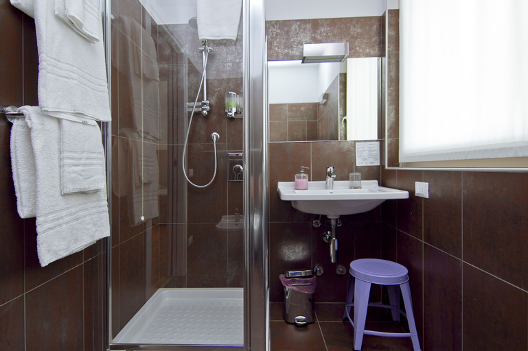 Bedroom 5, Stile Libero, Bergamo