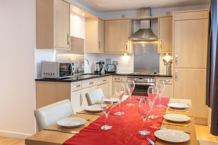 Others 5, Stylish Apartment, Edinburgh