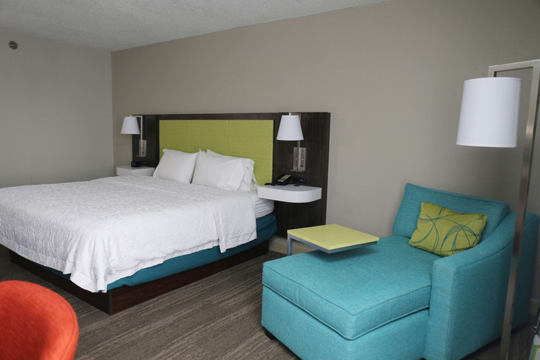 Bedroom 3, Hampton Inn Sumter, Sumter