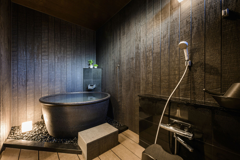 Bathroom 4, Hana-No-Mizuumi Hotel, Hakone