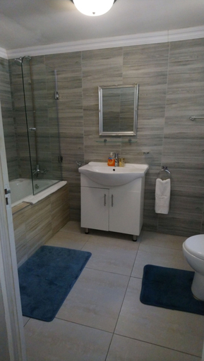 Bathroom 5, Bed and Breakfast on Melrose, City of Johannesburg