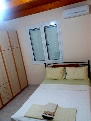 Bedroom 2, Anastasia Apartment, Ionian Islands