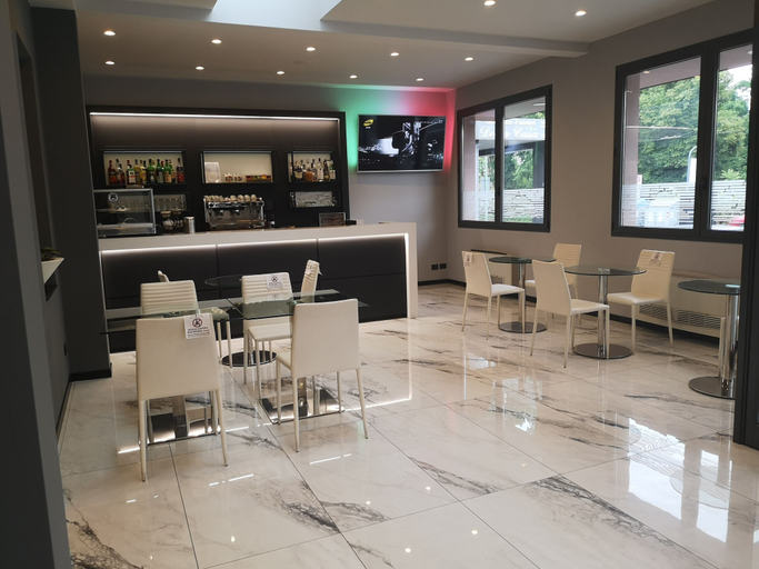 Food & Drinks 5, Hotel Daunia, Modena