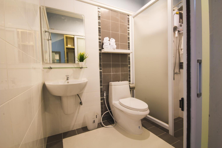 Bathroom 4, Crystal Nongkhai Hotel, Muang Nong Khai