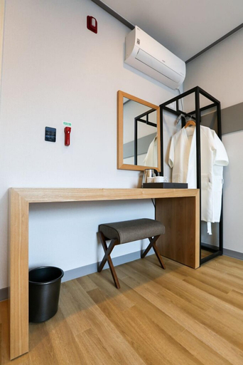 Others 5, Hotel Sunstay, Yongin