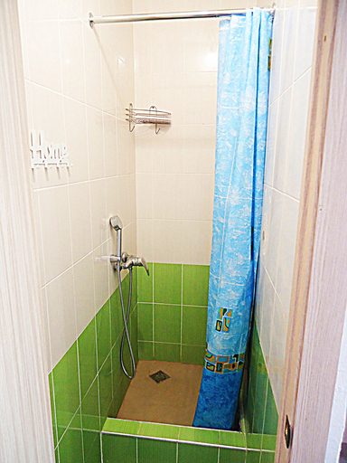 Bathroom 4, Apartments on Borisa Pupko 3, Gelendzhik gorsovet