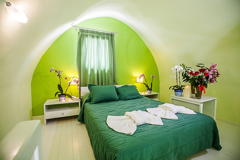 Bedroom 3, Nautilus Dome, South Aegean