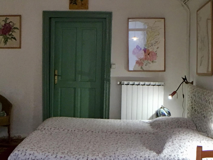 Bedroom 3, Les Asphodeles, Gard
