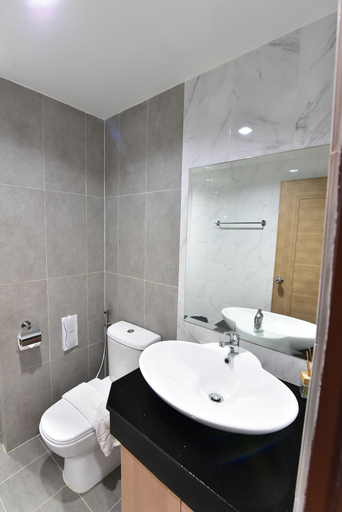 Bathroom 4, The U-Time Hotel, Hat Yai