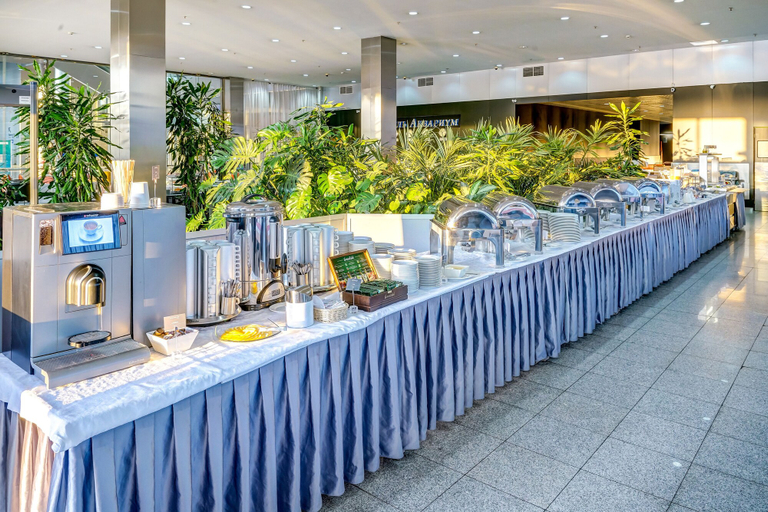 Food & Drinks 4, Aquarium Hotel, North-Western