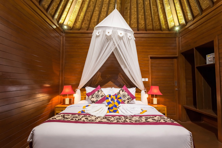 Bedroom 2, The Bridge Huts, Klungkung