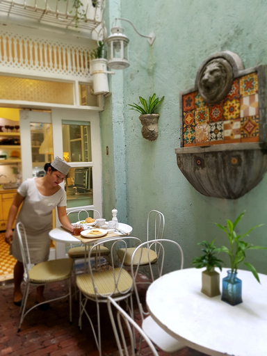 Food & Drinks 5, La Casita Mercedes, Makati City