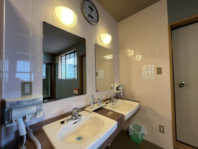 Bathroom 4, Kamiobo, Nishinomiya
