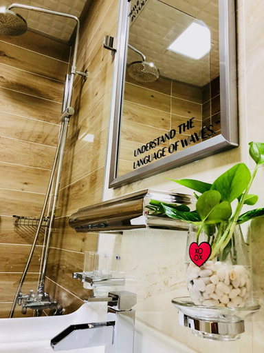 Bathroom 5, Sundaze, Pingtung